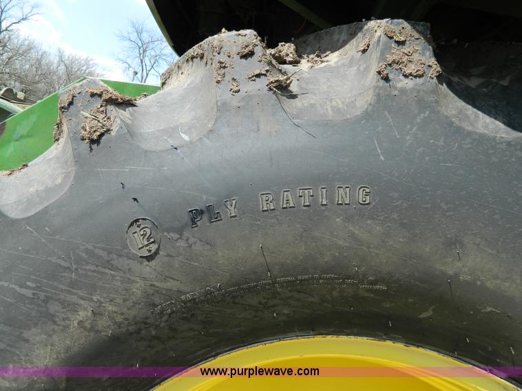 image for item G7859 1984 John Deere 7720 Turbo combine