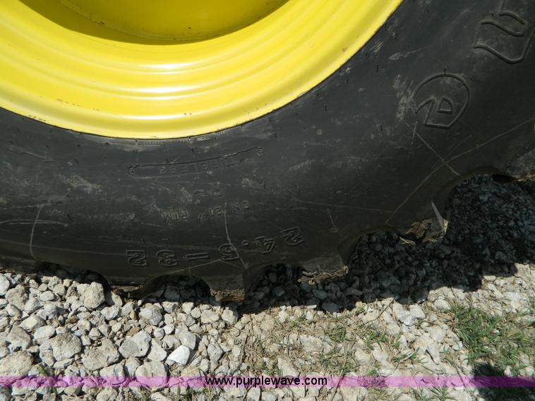 image for item G7859 1984 John Deere 7720 Turbo combine