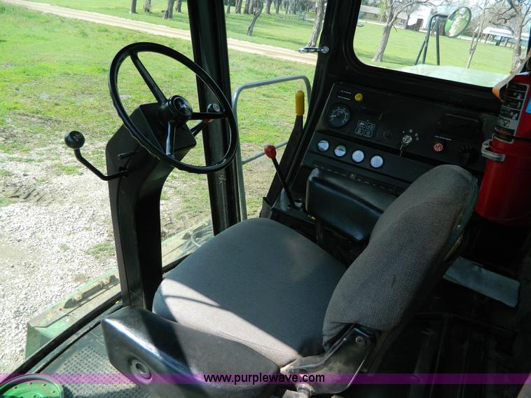 image for item G7859 1984 John Deere 7720 Turbo combine