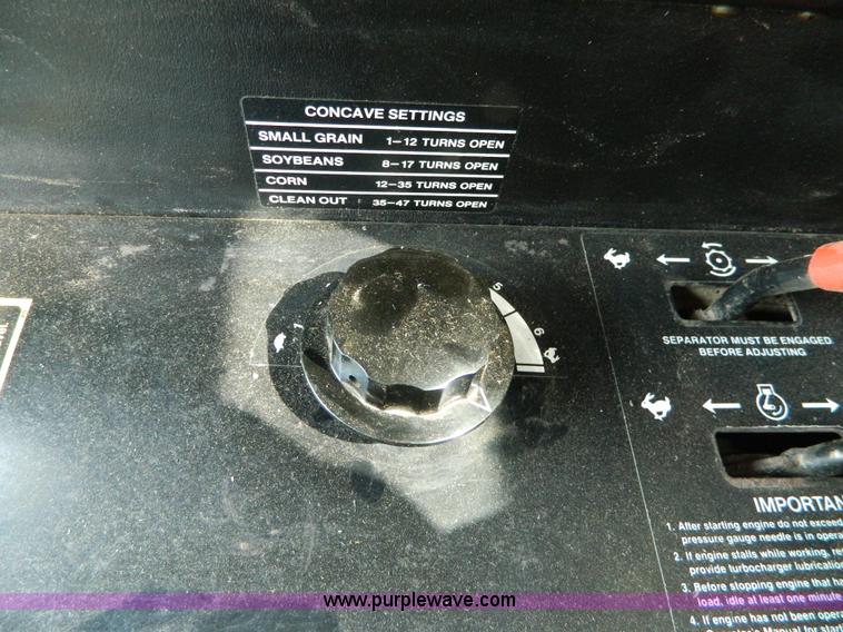 image for item G7859 1984 John Deere 7720 Turbo combine