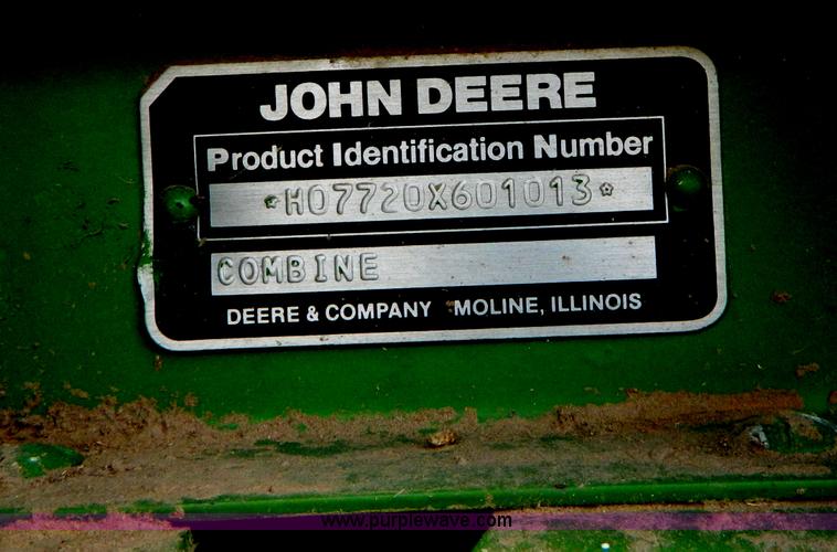 image for item G7859 1984 John Deere 7720 Turbo combine