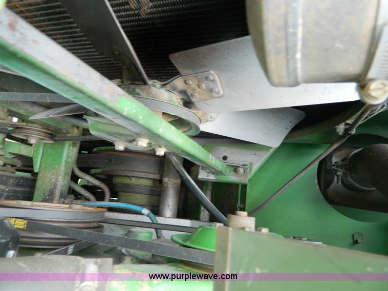image for item G7859 1984 John Deere 7720 Turbo combine
