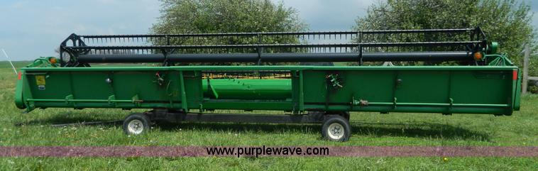 image for item G7861 1996 John Deere 930 rigid header