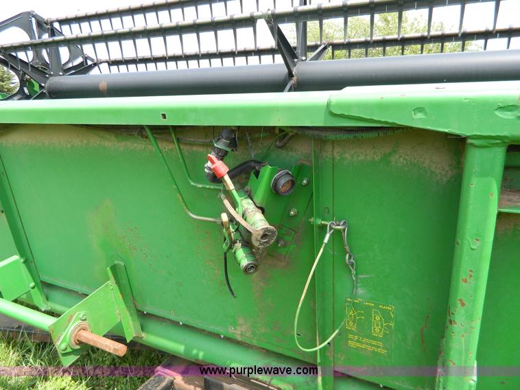 image for item G7861 1996 John Deere 930 rigid header