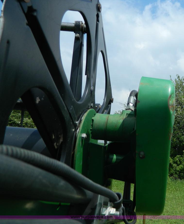 image for item G7861 1996 John Deere 930 rigid header