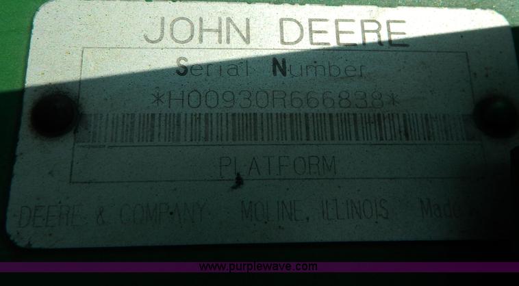 image for item G7861 1996 John Deere 930 rigid header