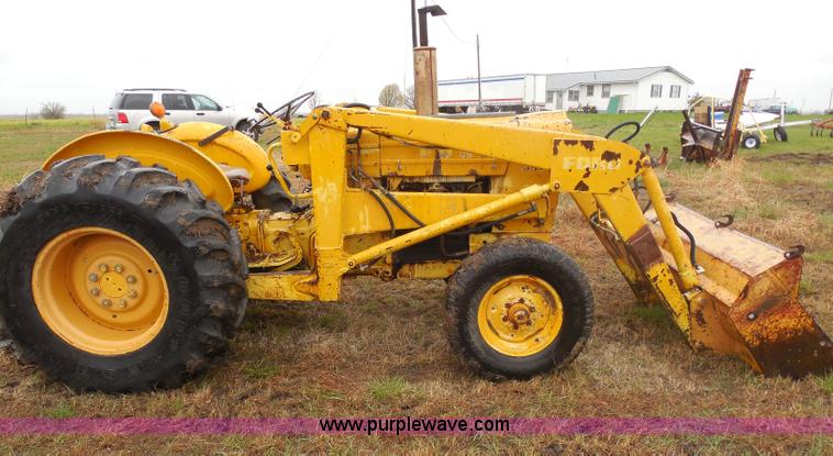 image for item H3226 Ford 3550 tractor