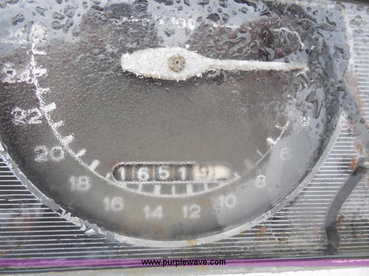 image for item H3226 Ford 3550 tractor