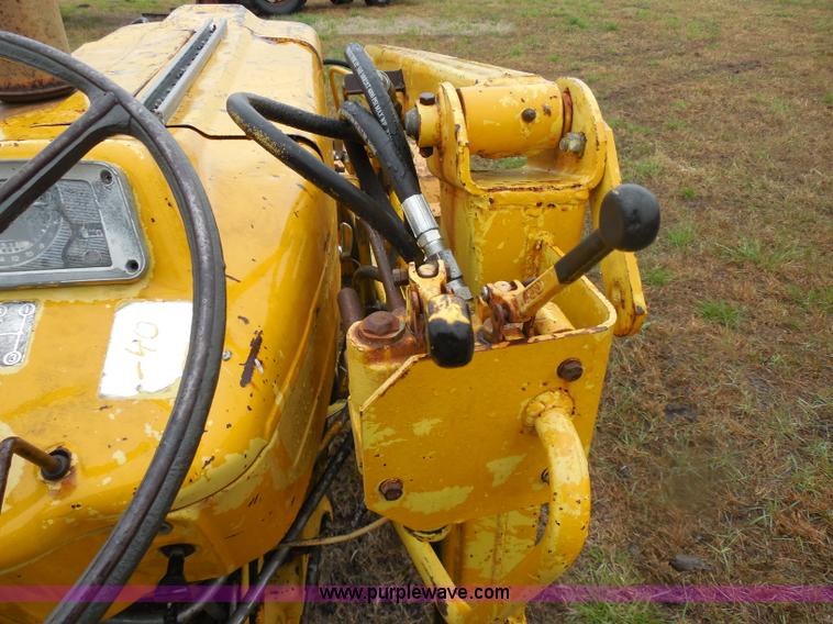 image for item H3226 Ford 3550 tractor