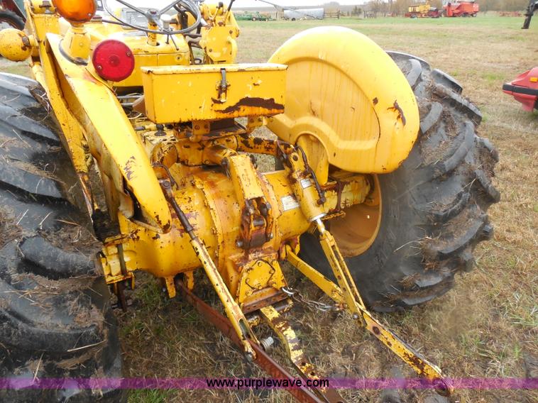 image for item H3226 Ford 3550 tractor