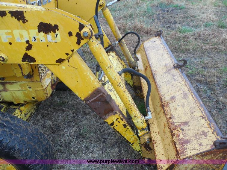 image for item H3226 Ford 3550 tractor