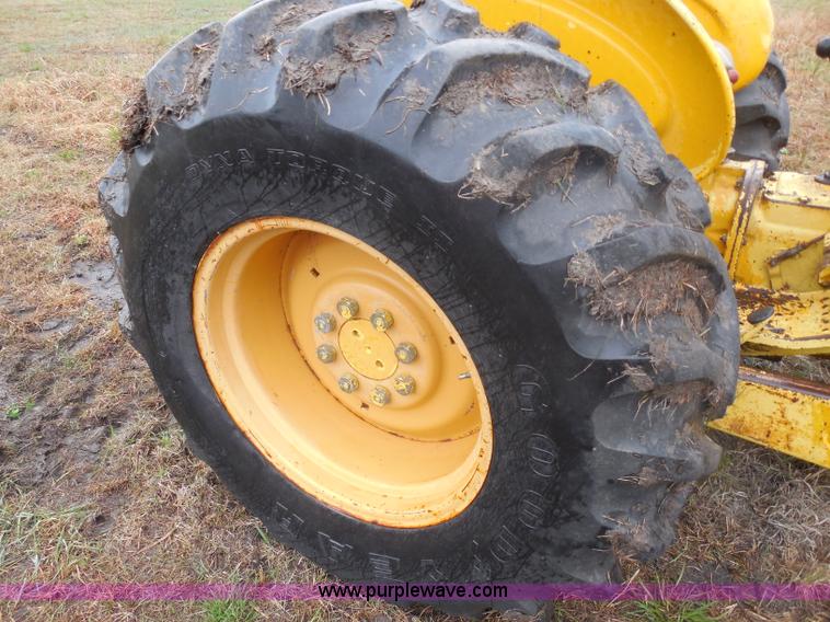 image for item H3226 Ford 3550 tractor