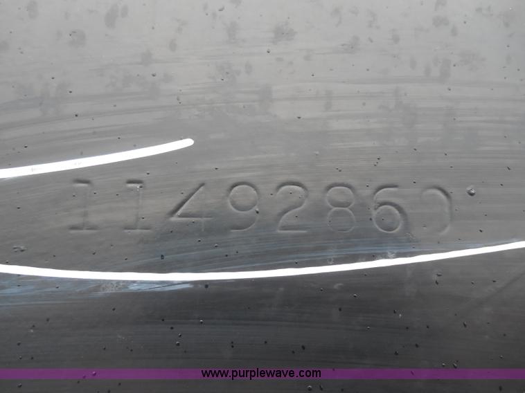 image for item H3228 2002 Starlite Triple axle gooseneck trailer