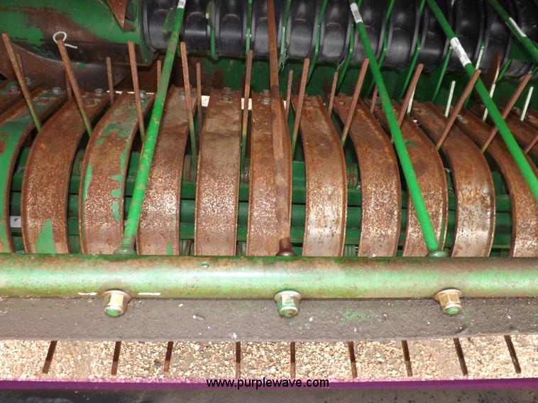 image for item H7111 2008 John Deere 568 round baler