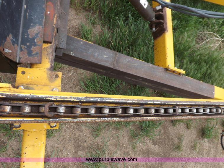 image for item H7112 Buffalo bale mover