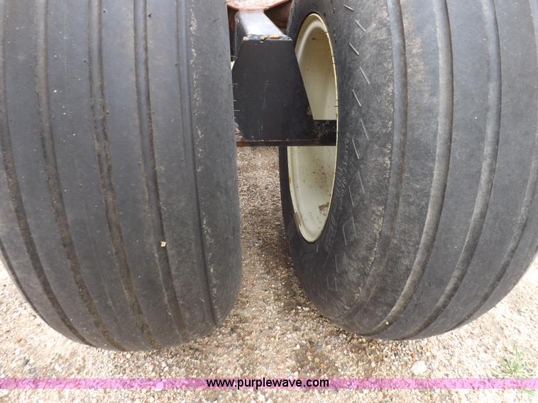 image for item H7112 Buffalo bale mover