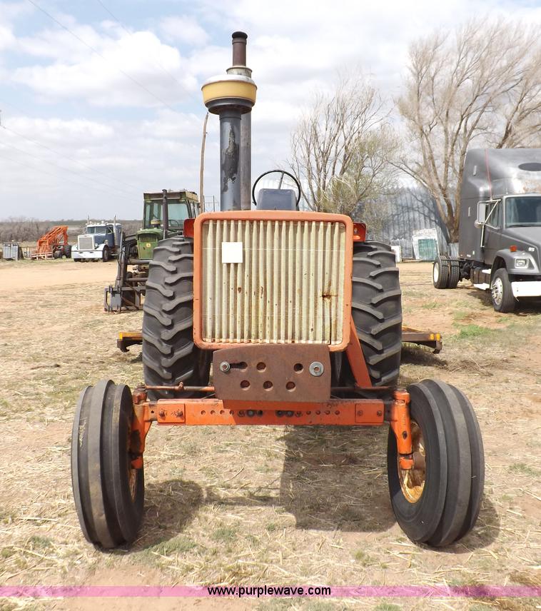 image for item H7182 Allis Chalmers 200 tractor