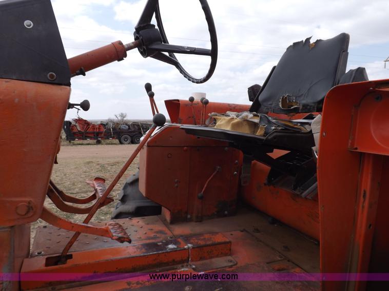 image for item H7182 Allis Chalmers 200 tractor