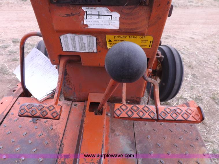 image for item H7182 Allis Chalmers 200 tractor