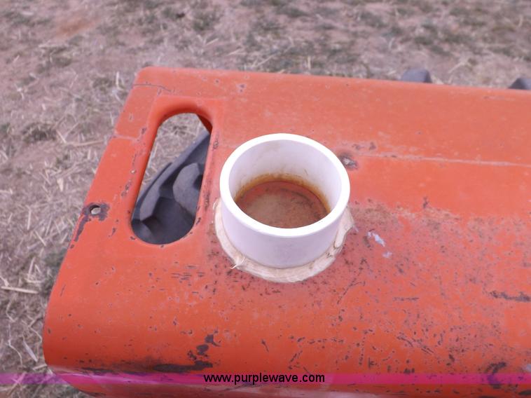 image for item H7182 Allis Chalmers 200 tractor