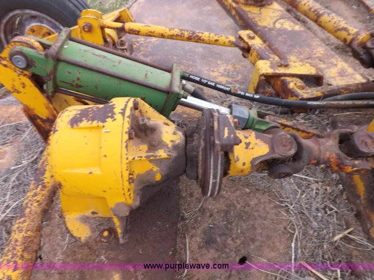 image for item H7182 Allis Chalmers 200 tractor