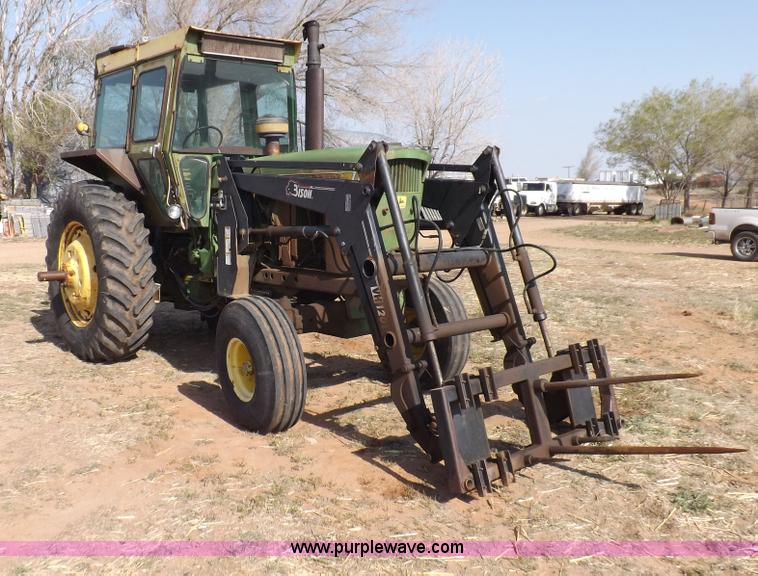 image for item H7184 John Deere 4620 tractor