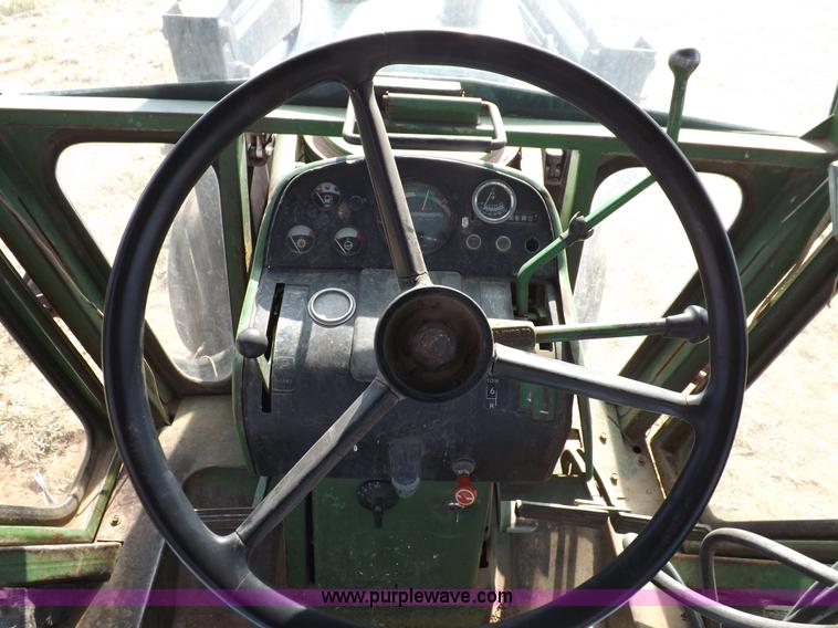 image for item H7184 John Deere 4620 tractor