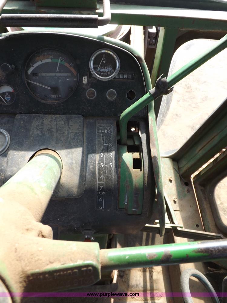 image for item H7184 John Deere 4620 tractor