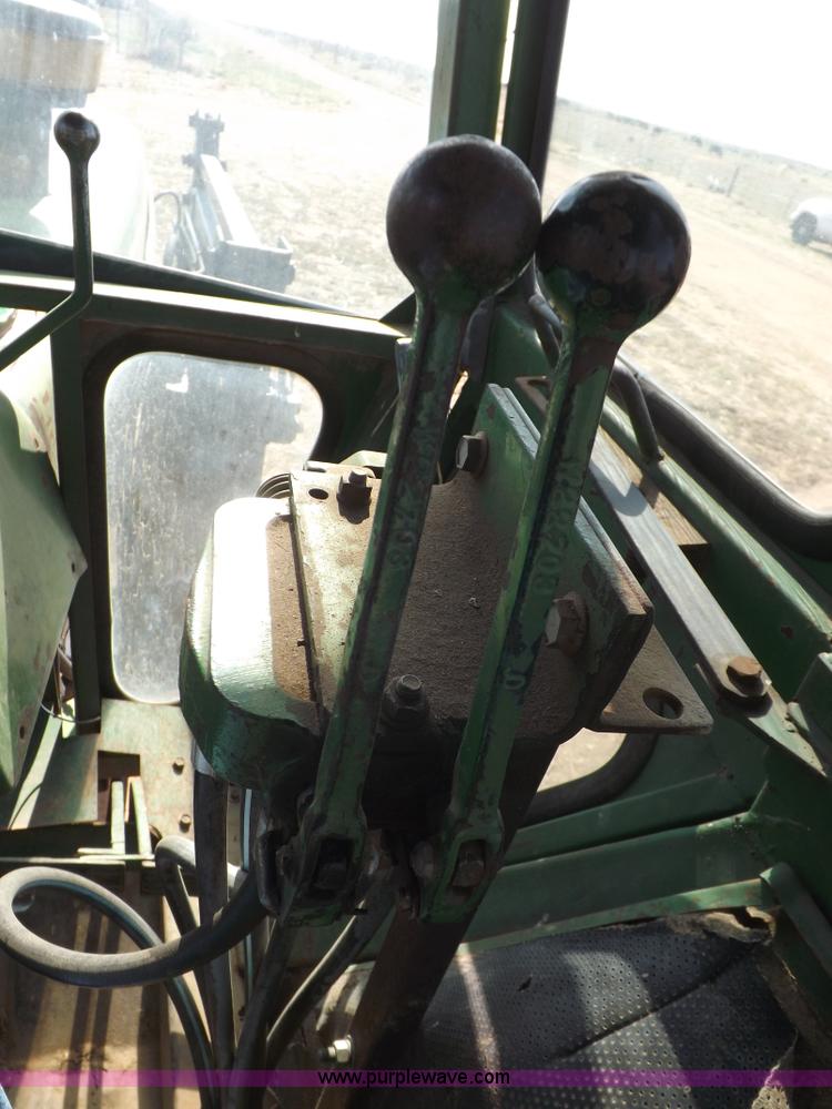 image for item H7184 John Deere 4620 tractor