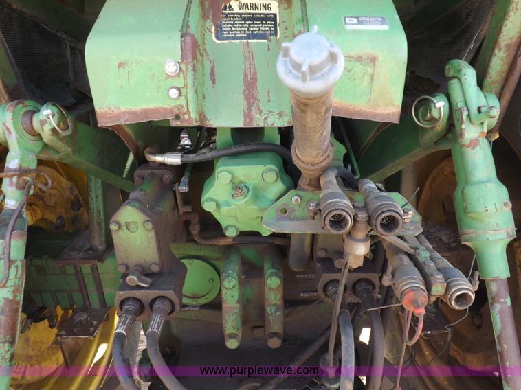 image for item H7184 John Deere 4620 tractor