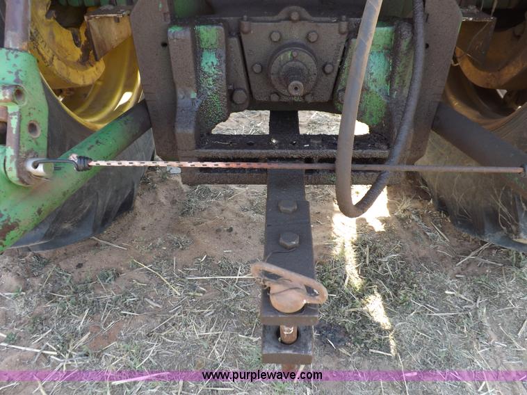 image for item H7184 John Deere 4620 tractor