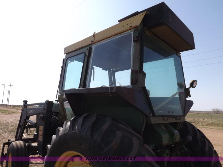 image for item H7184 John Deere 4620 tractor