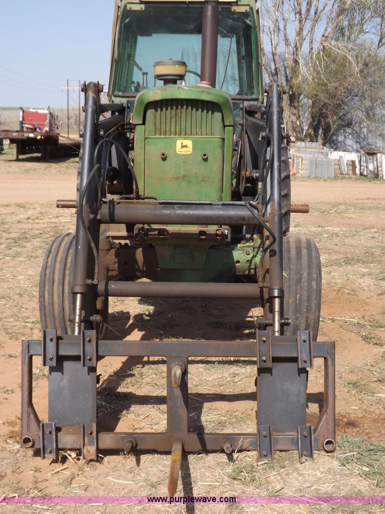 image for item H7184 John Deere 4620 tractor