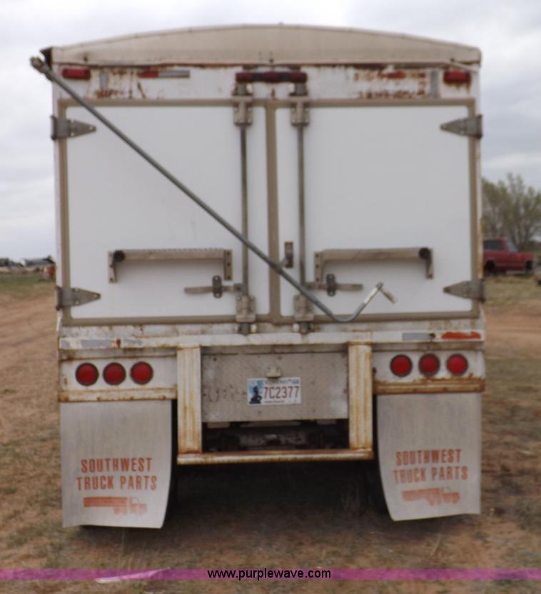 image for item H7186 1985 Timpte Super Hopper grain trailer