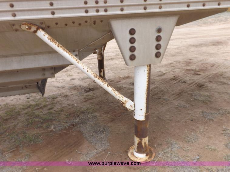 image for item H7186 1985 Timpte Super Hopper grain trailer