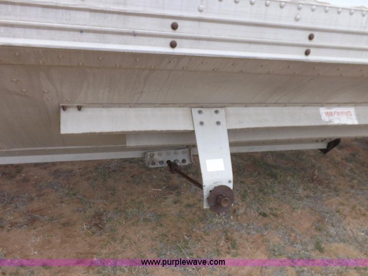 image for item H7186 1985 Timpte Super Hopper grain trailer