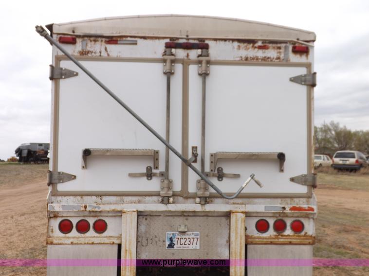 image for item H7186 1985 Timpte Super Hopper grain trailer