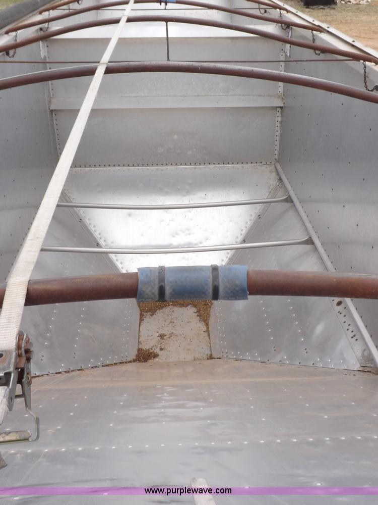 image for item H7186 1985 Timpte Super Hopper grain trailer