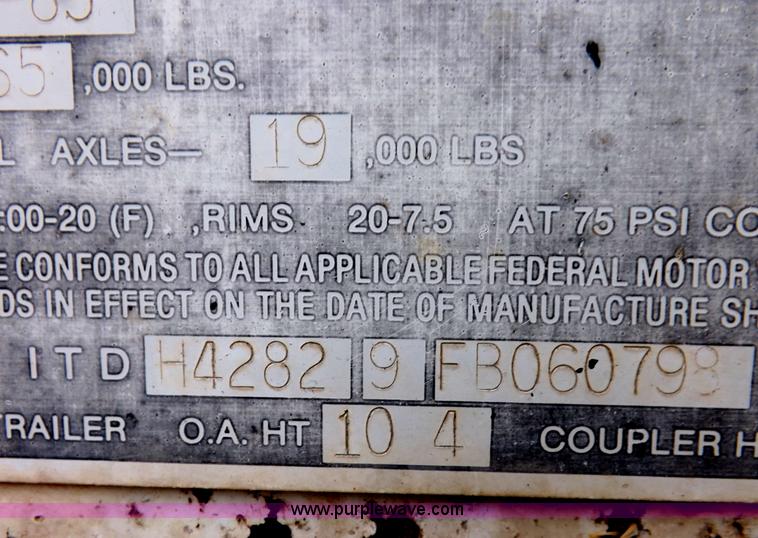 image for item H7186 1985 Timpte Super Hopper grain trailer