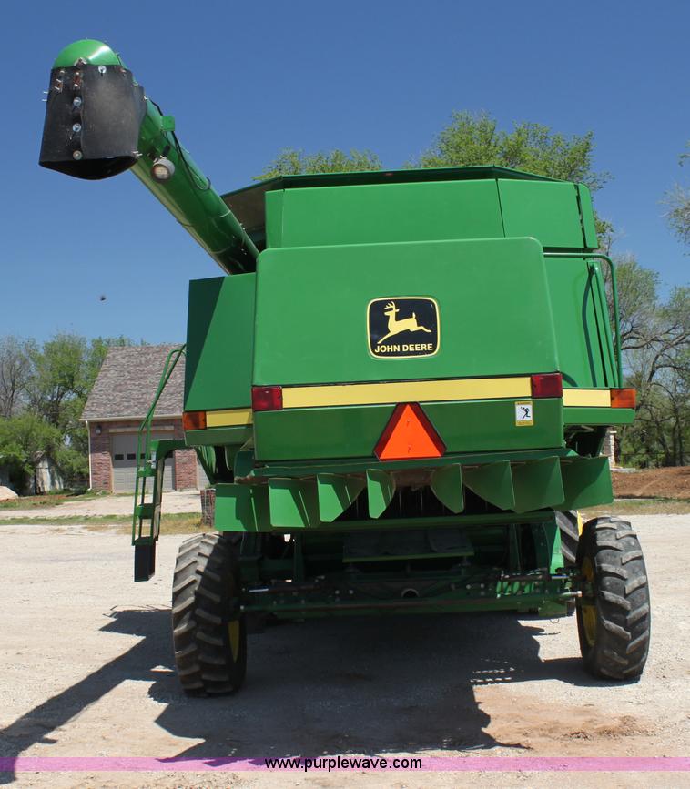 image for item H7493 1990 John Deere 9600 combine