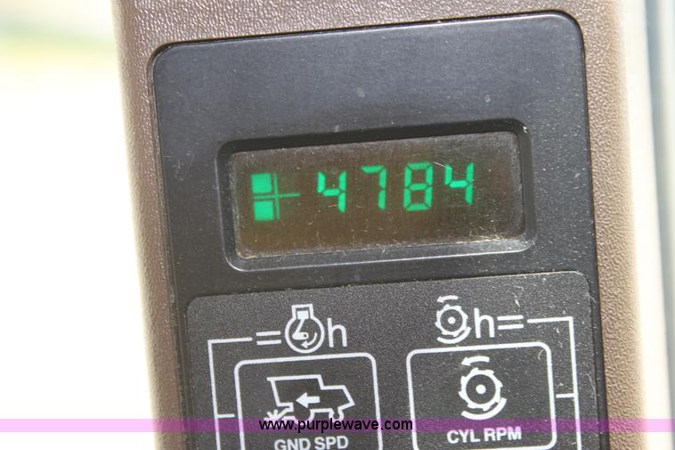 image for item H7493 1990 John Deere 9600 combine