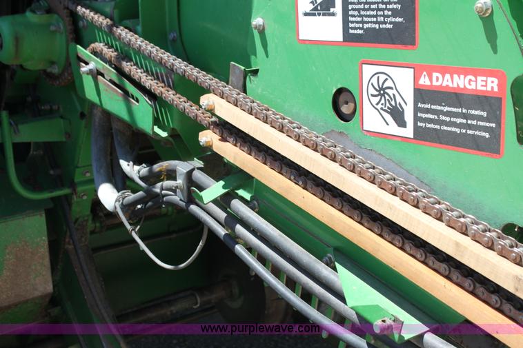 image for item H7493 1990 John Deere 9600 combine