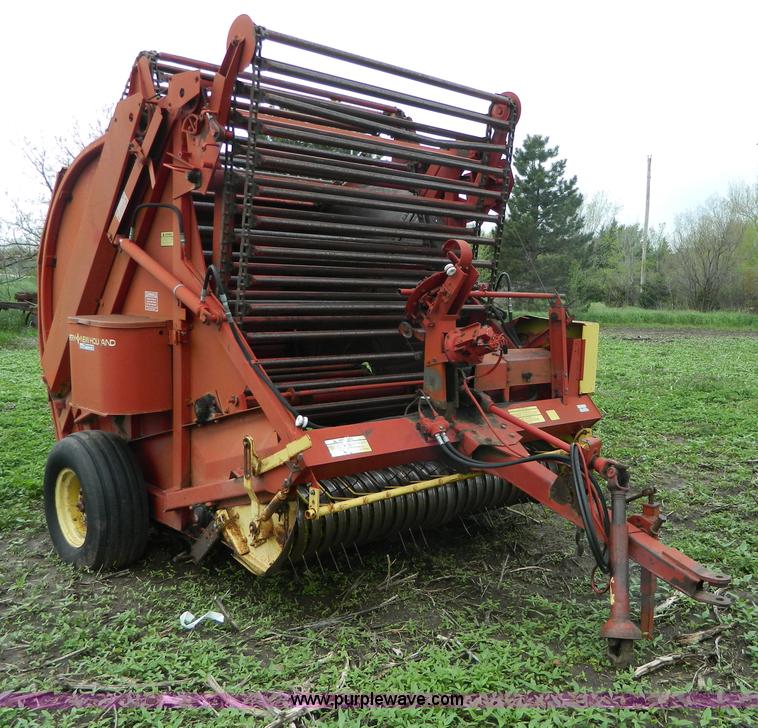 image for item W9012 New Holland 850 round baler