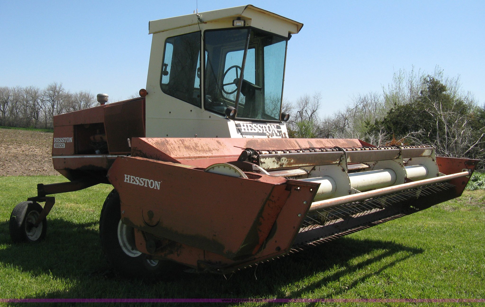 Hesston 6600 selfpropelled swather in Canton, KS Item E3448 sold