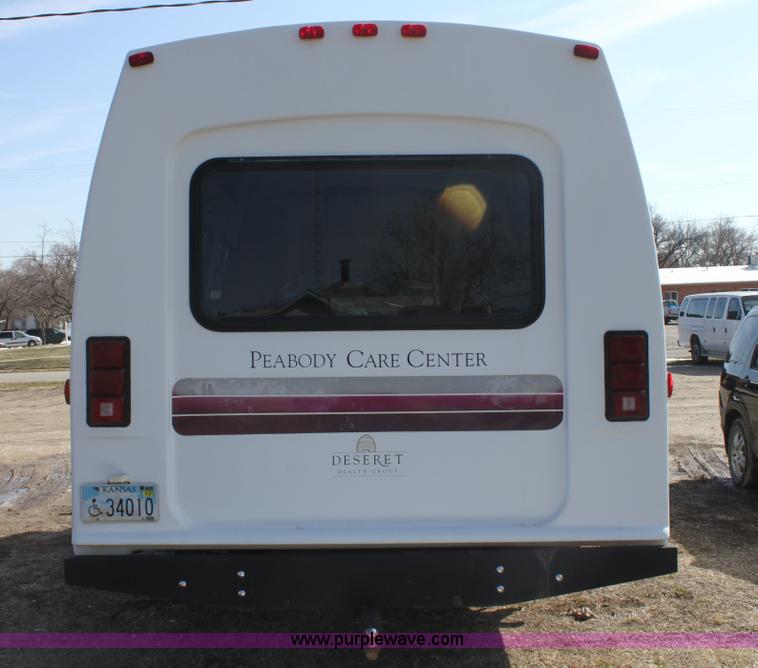 image for item AA9085 1995 Ford Econoline E350 bus