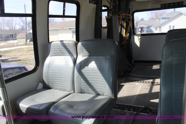 image for item AA9085 1995 Ford Econoline E350 bus