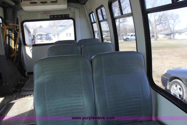 image for item AA9085 1995 Ford Econoline E350 bus