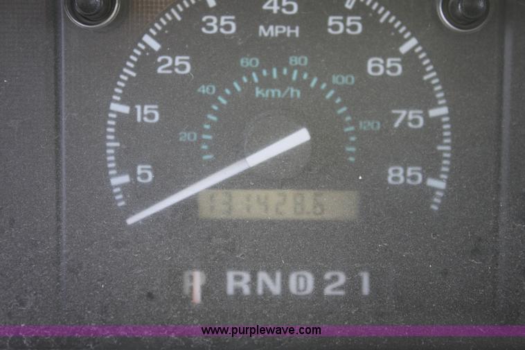 image for item AA9085 1995 Ford Econoline E350 bus