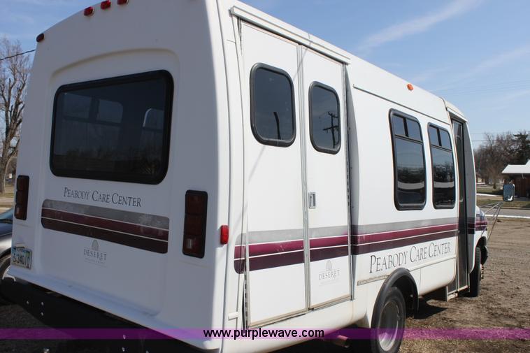 image for item AA9085 1995 Ford Econoline E350 bus