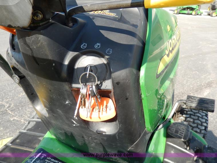 image for item AA9928 John Deere LT166 lawn mower